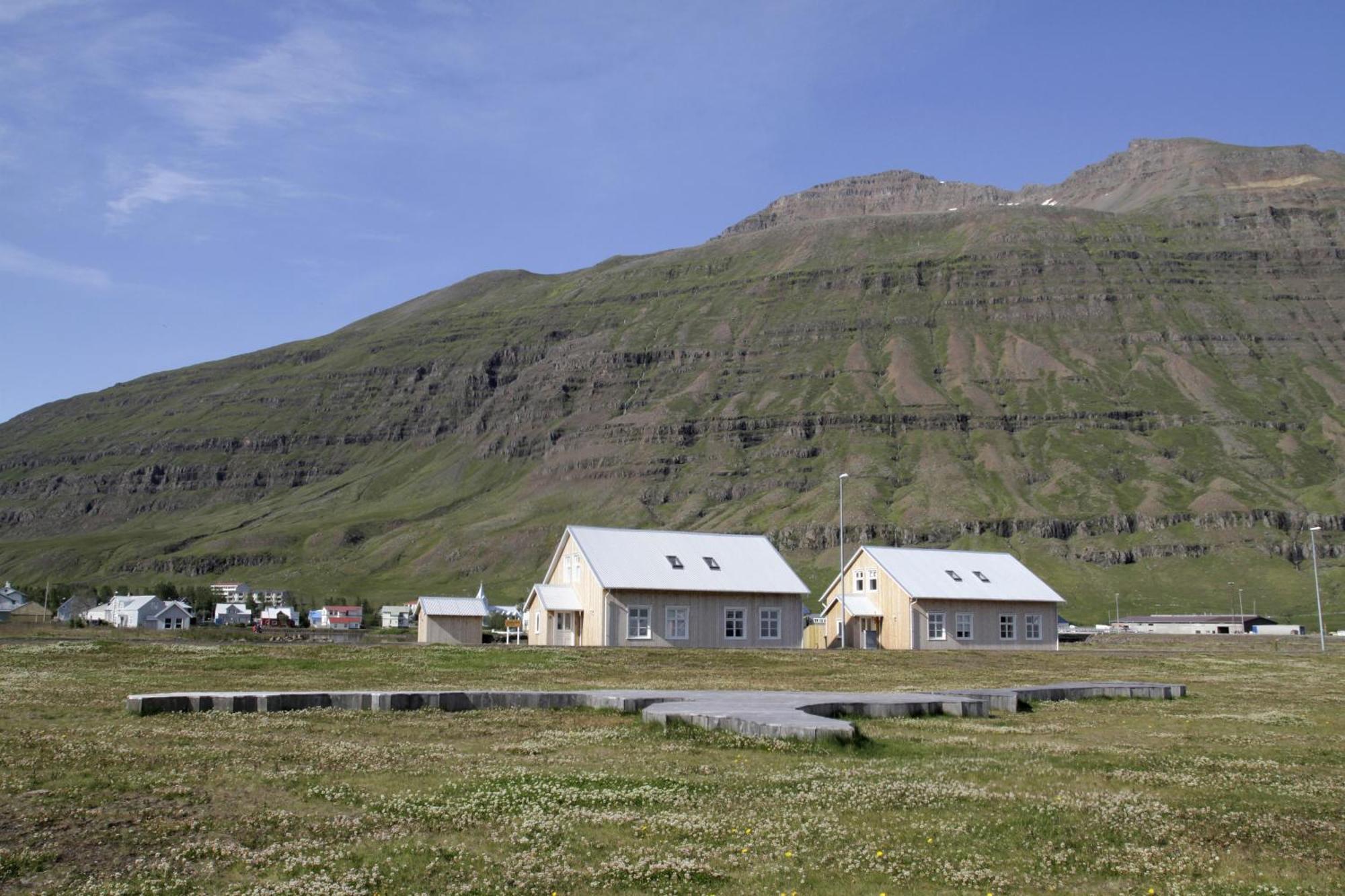 Lonsleira Apartments Seyðisfjörður Ruang foto