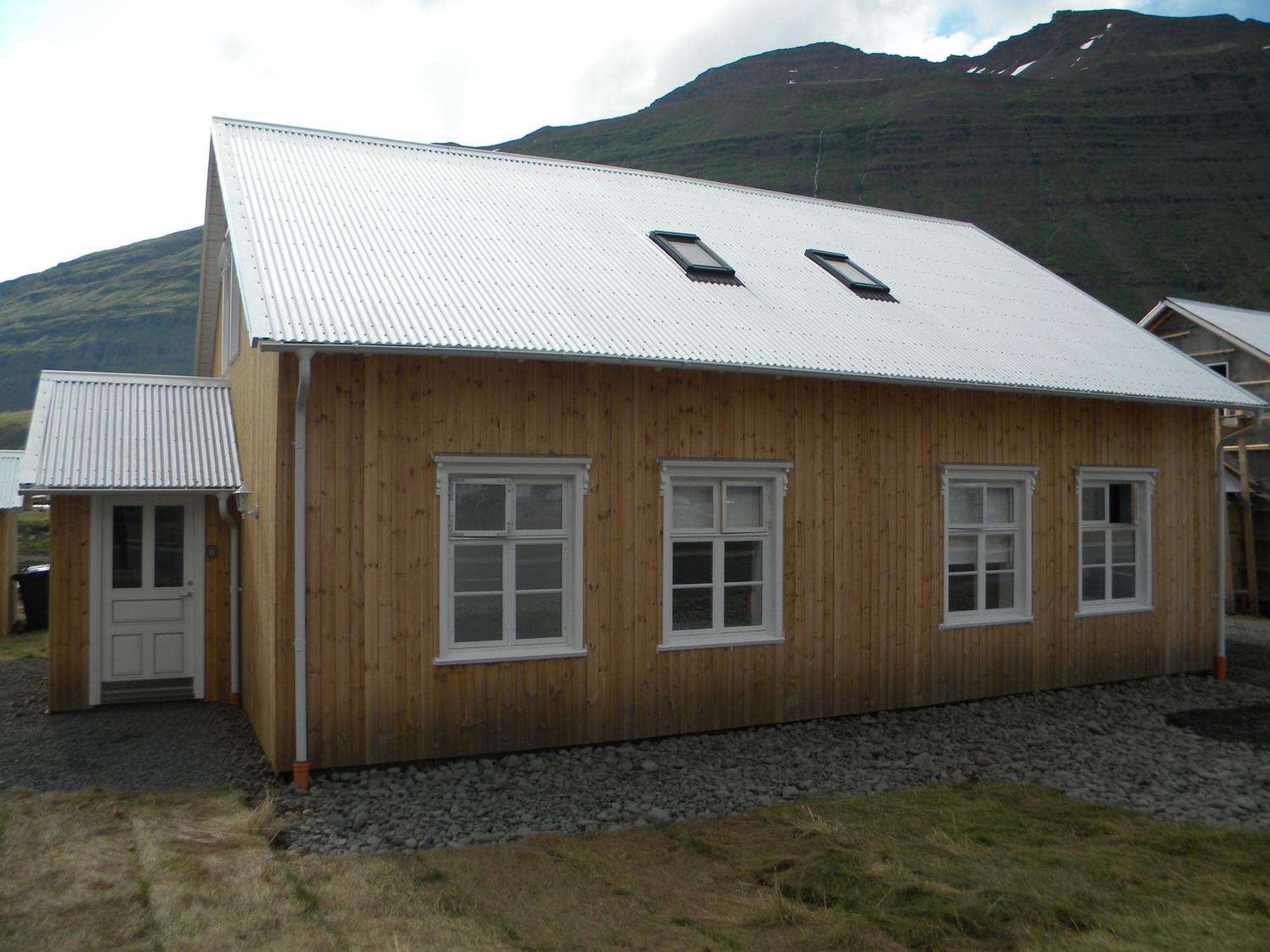 Lonsleira Apartments Seyðisfjörður Ruang foto